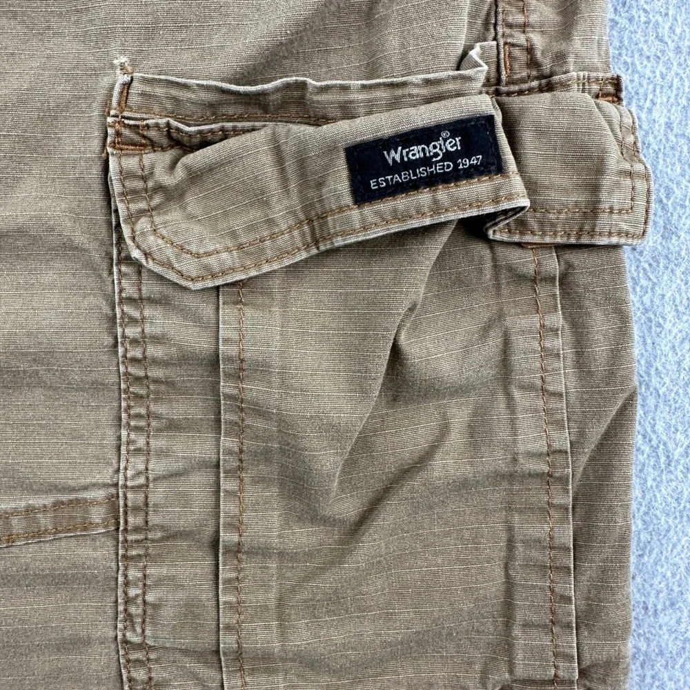 Wrangler Shorts Mens 40 Brown Cargo Relaxed Fit‎ Cotton Stretch Ripstop 40X10